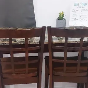  Apartment Budget & Basic In Local Neighborhood, 7min Drive To Downtown Beach Paradise